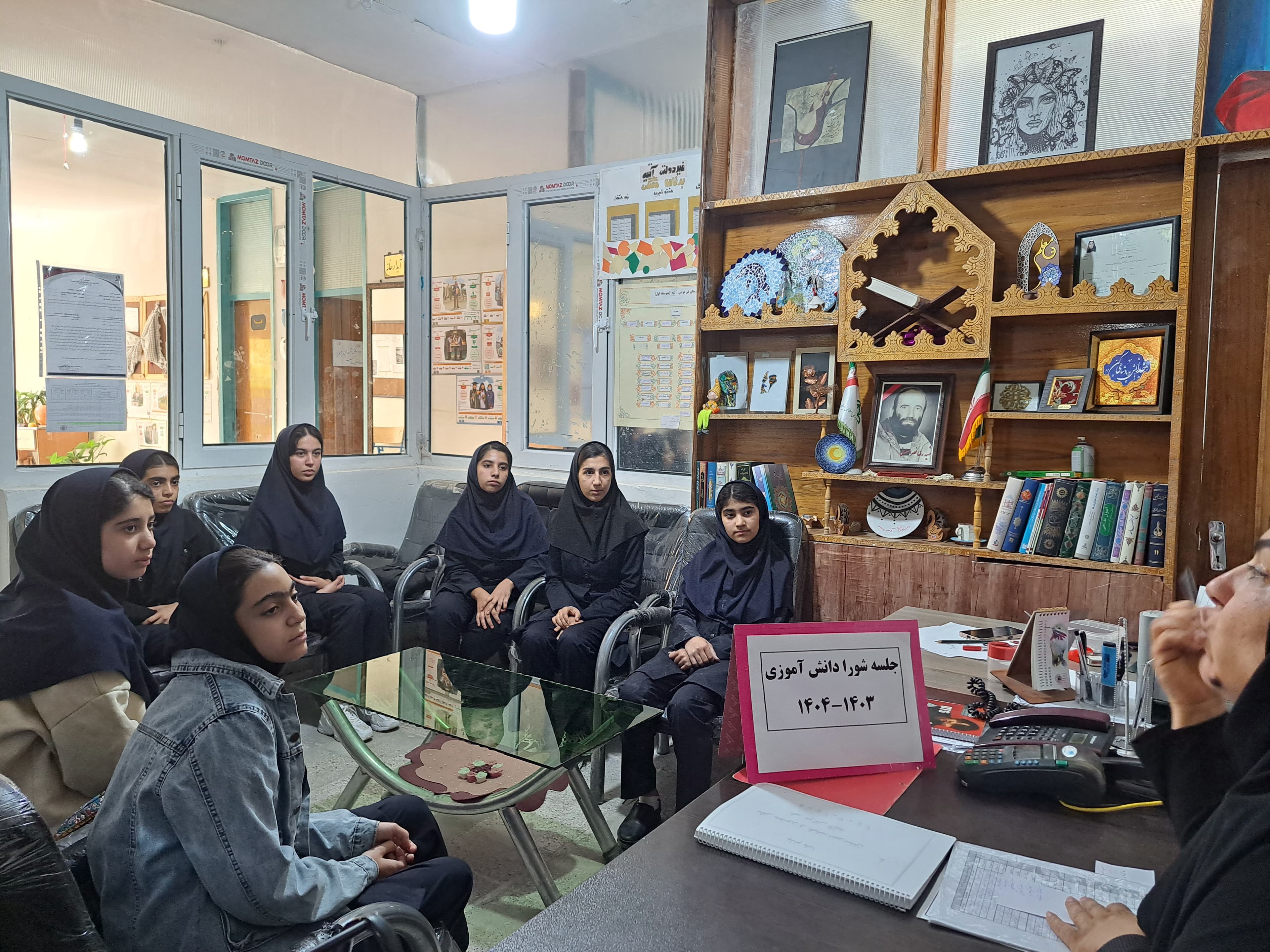 دبیرستان دوره اول غیر دولتی آتیه